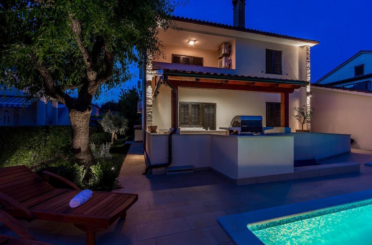 Holiday Home Villa Пула Стая снимка