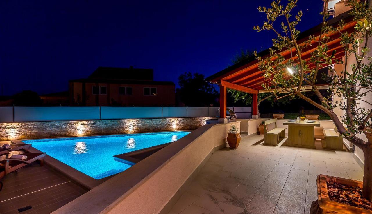 Holiday Home Villa Пула Стая снимка