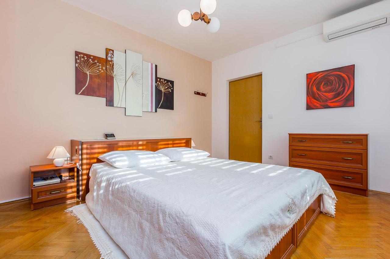 Holiday Home Villa Пула Стая снимка